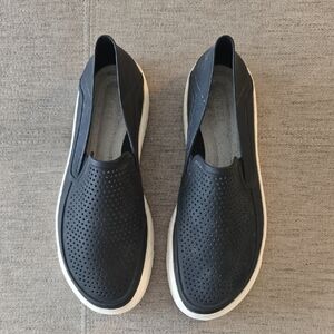 Crocs Black Slip-On Slip-ons Mens Sz 9